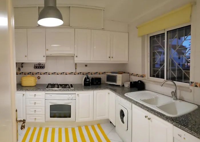 Marina Apartment *