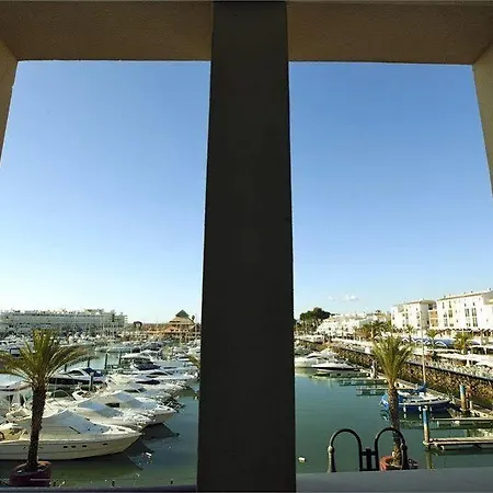 Marina *